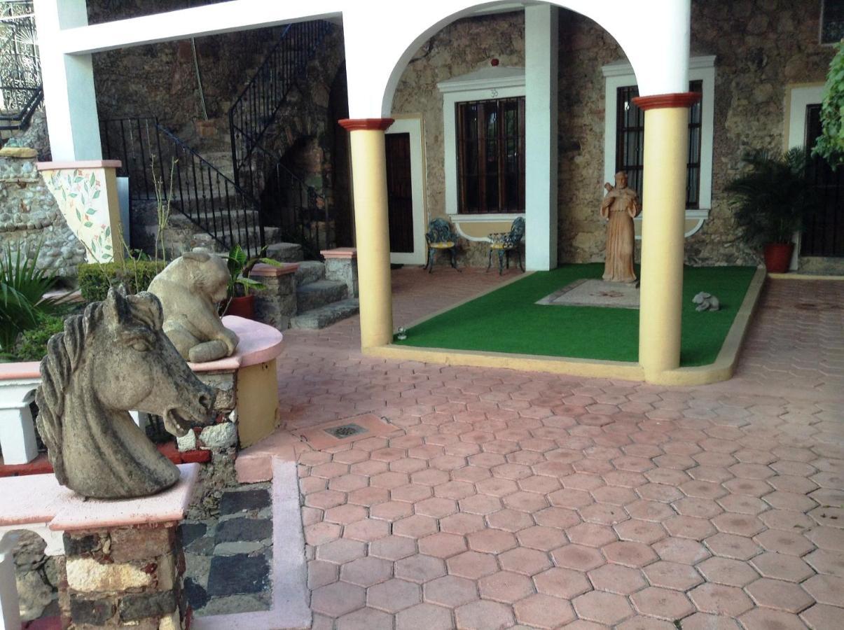 Villa San Francisco Hotel Taxco de Alarcon Buitenkant foto